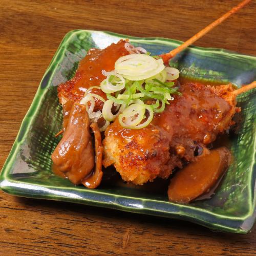 【串カツ】豚のヒレ肉を使用した当店自慢の手作り串カツ