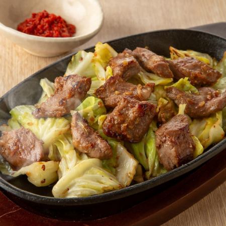 豚ハラミの焼肉キャベツ