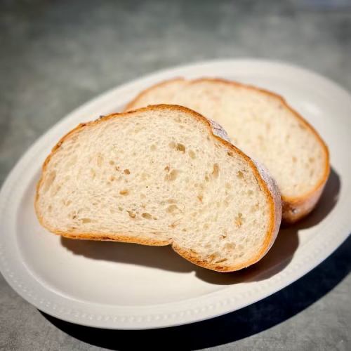 石爐黑麥麵包2片