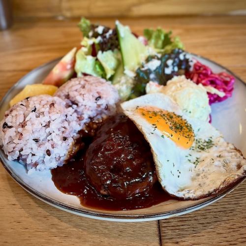 Homemade Hamburger Loco Moco ~Special Demi-glace Sauce~