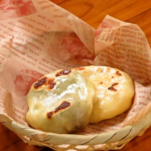 【どこか懐かしい母の味】皮から手作り!日替わりアレンジのおやき◆2個400円(税込)