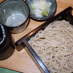 Small bamboo steamer soba