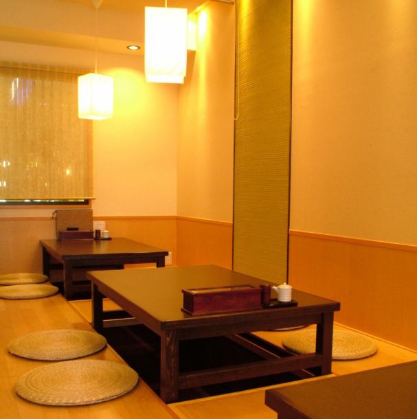 For various banquets! 1 minute walk from Tsurumi Station! 4 to 14 people can be seated in moat.It is a space where gentle light spills from the lights of Japanese clothing and you can relax slowly.