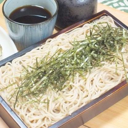 国産蕎麦粉を使用した手打ちそば