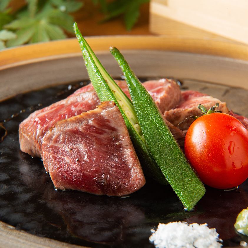 Seasonal dishes are made with carefully selected ingredients such as fish and meat, cooked in a special way.