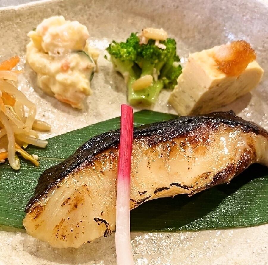 【ランチも営業中！】その日一番の地元食材で創る料理が自慢◎