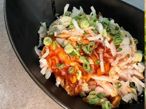 ピリ辛ゴマだれソースで食べる よだれ鶏