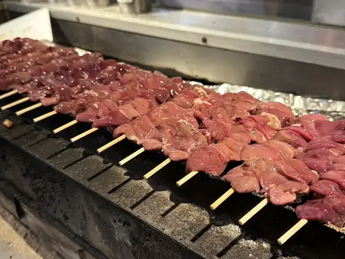 ◎장인의 기술로 꼬치구이를 한층 더 맛있게