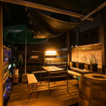 BBQパーティーなども楽しめる、開放感抜群のテラス席が自慢♪