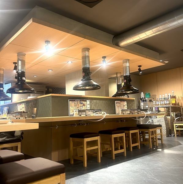 花畑町電停より徒歩1分、サクラマチ熊本より徒歩3分と好立地！全品390円焼肉牛貴族NEWOPEN！高級外食である焼肉を日々の日常食に….いつ来ても飽きないお店をコンセプトに全品390円均一と季節のメニューを含めると120品以上と品揃え豊富にあり！女子会や仲間内の飲み会、二次会利用に最適◎