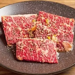 [肉]幻のハラミ　360円