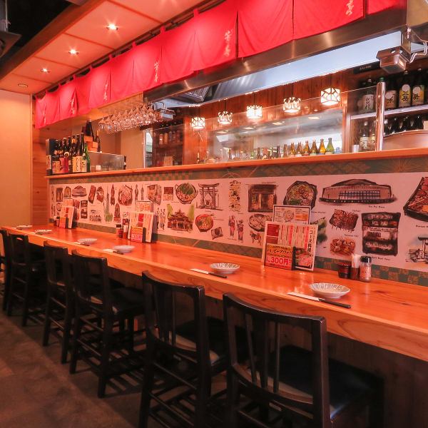 吉吉亭是一家以“博多待客之道”为主题的博多名店！店内供应九州特色菜，不仅受到邮购订单的青睐，也深受全国各地游客的喜爱。