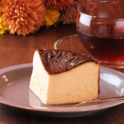 バスクチーズケーキ