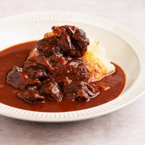 【美食の旅に出かけよう！】ワインに合う料理を豊富にご用意！牛ほほ肉の赤ワイン煮込みなどおすすめ多数★