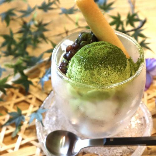 抹茶パフェ