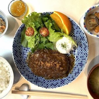 ハンバーグランチ