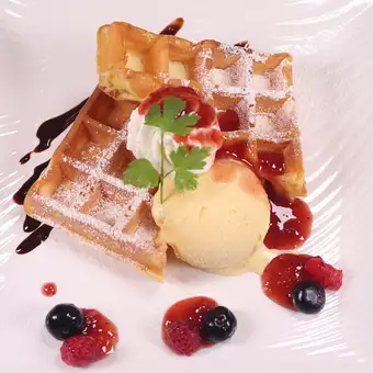 Waffles with vanilla ice cream