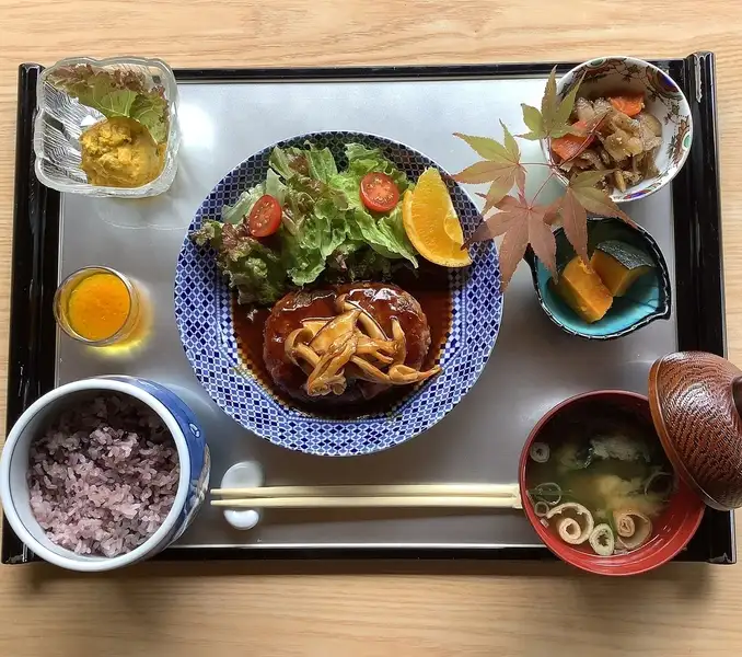 hamburger lunch