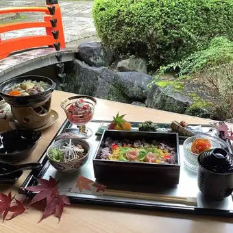 Rose Set Meal *Limited-time menu available from October 23rd to November 8th, during the autumn rose season.