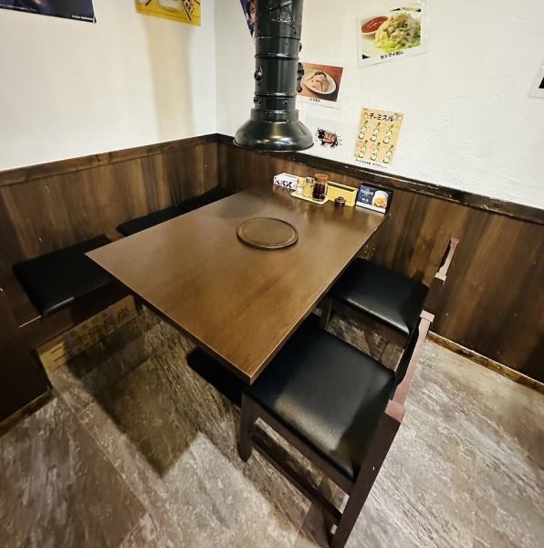 平日は仕事帰りのサラリーマンやOLにもおすすめ！夜遅くまで営業しているので、ちょい飲みにもおすすめです。
