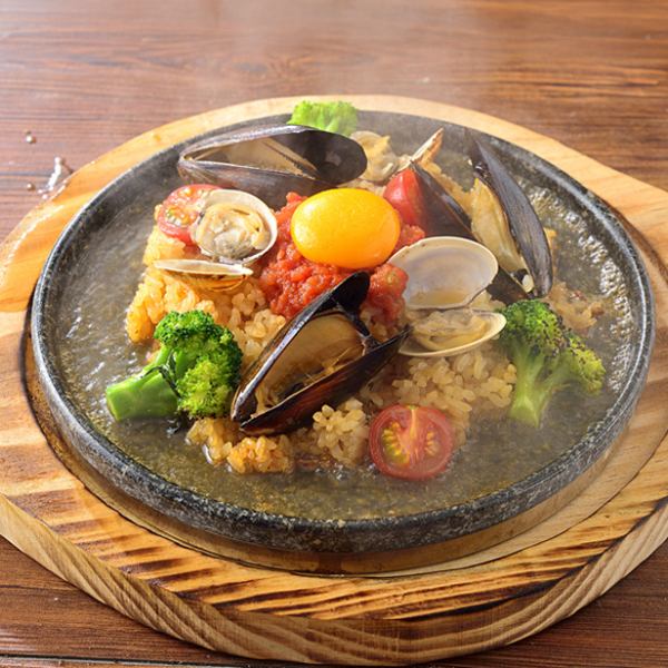 あつあつ！石焼シーフードパエリア