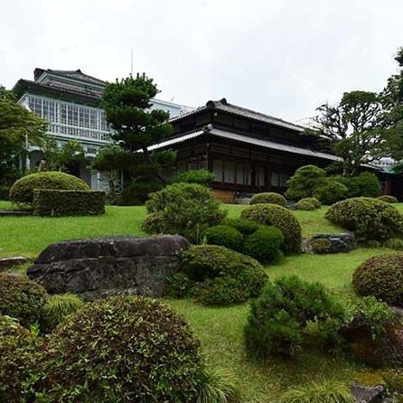 <p>About 11 minutes on foot from the south exit of Kameoka Station on the JR San-in Main Line.It is also recommended for the coming season and large banquets.</p>