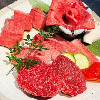 【僅限12月24日及25日晚餐】2025聖誕晚餐套餐(含一杯飲品)10,000日元