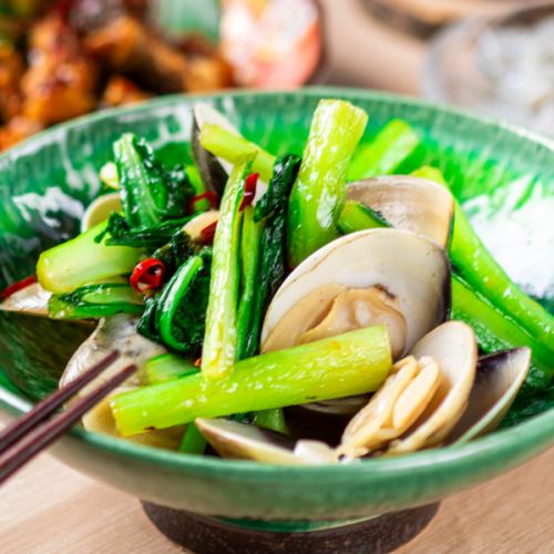 蛤と青菜の唐辛子炒め