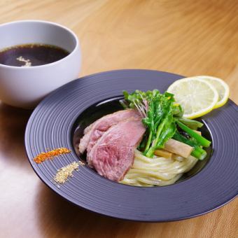 【평일 한정】≪쥬시한 오리와 맛 듬뿍의 스프≫오리 츠케소바 점심