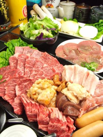 午餐也是烤肉♪30種自助餐的實惠計劃是3000日元（含稅）★