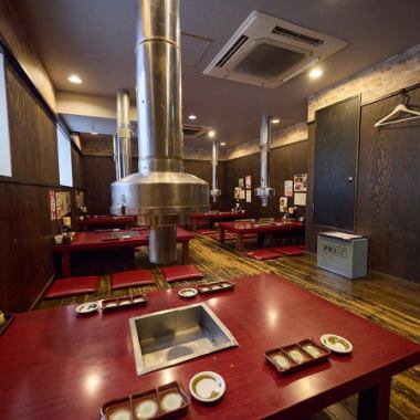 【フロア貸切もOK!】1階は最大23名様、2階・3階は各階最大30名様まで収容可能です!プライベートな集まりにも会社の宴会にもぜひ榮華亭へ!フロア貸切をご希望の方は、お気軽にご相談ください。