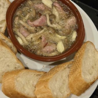 アヒージョ（バケット付き）