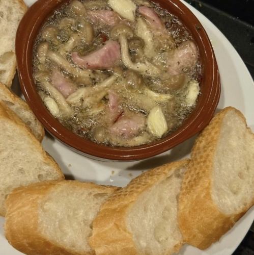 『アヒージョ（バケット付き）』