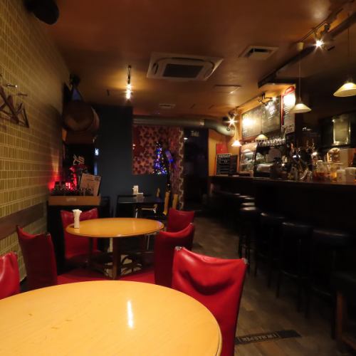 落ち着いた雰囲気の店内
