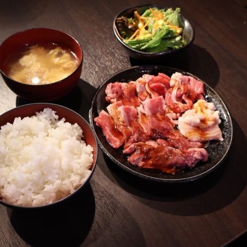 午餐菜單也已上線！