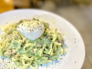 アボナーラ ポーチドエッグのせ