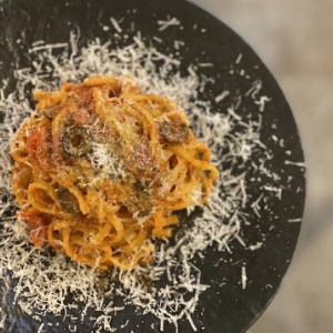 自家製トマトソースのポモドーロ