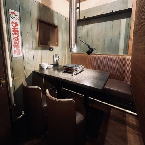 [Right next to Tsudanuma Station] Excellent access makes it easy to meet up! We have a retro, relaxed atmosphere and many fully private rooms with doors.You can choose from [2-4 people], [5-8 people], [9-12 people], or [13-16 people] depending on the number of people.The completely private rooms, where you can enjoy yourself without worrying about others, are perfect for any occasion, such as girls' nights, dates, birthdays, anniversaries, etc.