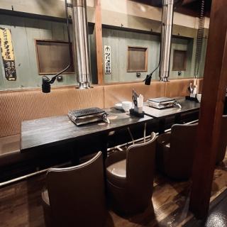 [Tsudanuma Private Room] Medium-sized group seats are very popular] We will guide you to a retro atmosphere. Recommended for birthdays and girls' parties. ◎ Fully private rooms are popular in Tsudanuma, so please make your reservation early. ◎ We have private rooms that can accommodate from 10 to 20 people! Combine it with the cheapest all-you-can-drink in Tsudanuma and enjoy a relaxing and luxurious party. ♪ Tsudanuma Private Room Izakaya Date Girls' Party Birthday Anniversary Party