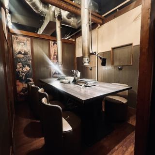 We have plenty of private rooms! Can accommodate 6 to 8 people. Reservations are required for our popular, relaxing private rooms! Perfect for large banquets, welcoming and farewell parties, and group dates in Tsudanuma! The atmosphere is perfect, so these seats are a hot topic in Tsudanuma! Please use the private rooms at our Tsudanuma store for your special day. Make your reservation early. Tsudanuma Private Room Izakaya Girls' Night Out Birthday Anniversary