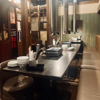 [Recommended for groups!] Equipped with spacious tables that can comfortably seat 8 to 10 people! With a grill, it's perfect for a fun party with everyone. ◎ Book early for the popular private rooms in Tsudanuma. ◎ Anniversary dessert plates and now... 2 hours all-you-can-drink for only 980 yen! Tsudanuma Private Room Izakaya Date Girls' Night Birthday Anniversary