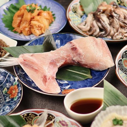 【해물망구이】 눈앞에서 구워내는 즐거움을 맛볼 수 있다.