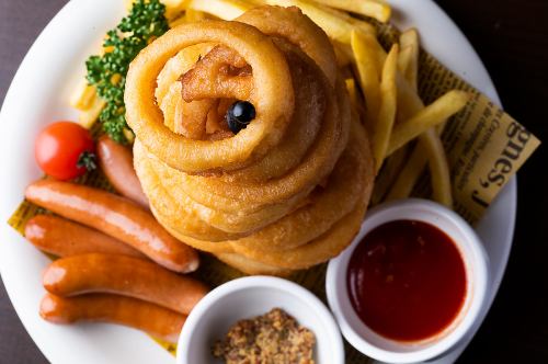 Full range of drinks and food★