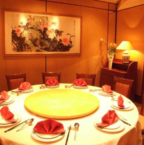 There is a round table private room / for entertainment ◎