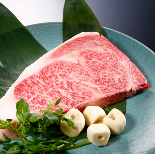 地元中島牧場の牛肉使用！直売所も毎日営業中！