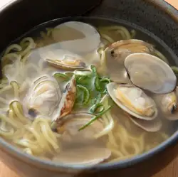 Shellfish soup ramen