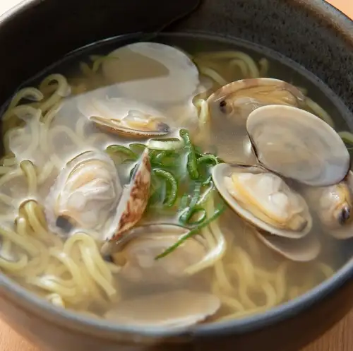 Shellfish soup ramen