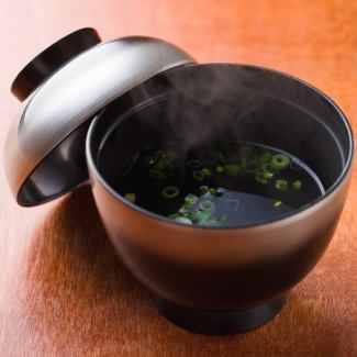 Ushiojiru (seafood soup)