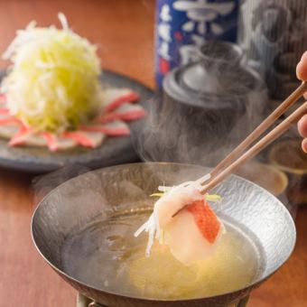 9-course meal with 2.5 hours of all-you-can-drink: "Japanese tuna, rare cuts, grilled and golden-eyed snapper shabu-shabu course" 6,800 yen (tax included)