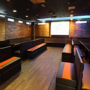 We can accommodate up to 400 people, making us one of the largest venues in the area! We also provide a projector, large screen, microphone, and DJ booth. Please feel free to contact us regarding the number of people, budget, date and time of use, etc. Shinjuku Private Party Space NOMORIZ ~Party Space NOMORIZ~